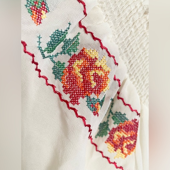 NWT! Isabella Rodriguez Womens Floral Sheer Blouse with Tie Closure Size Small - Picture 3 of 7